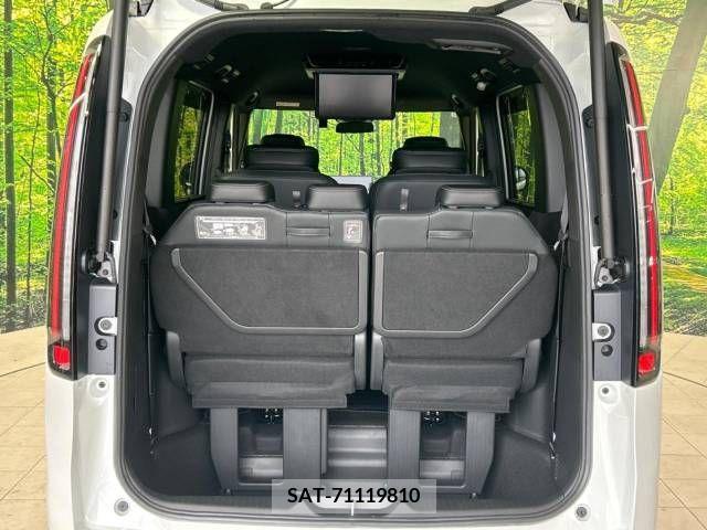 Honda e 2023-11 339191-12