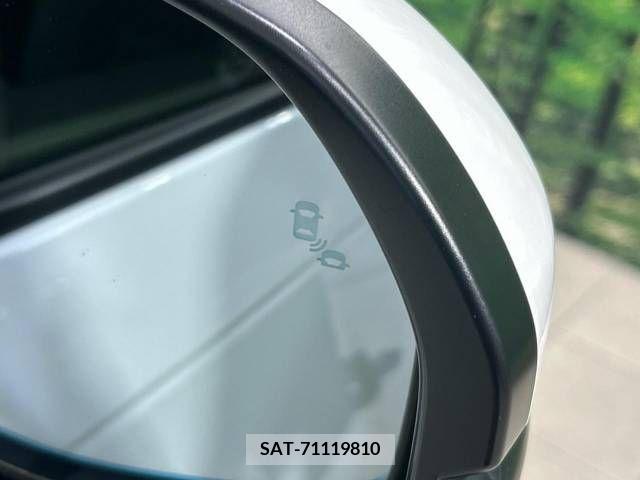 Honda e 2023-11 339191-7