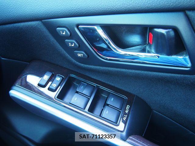Toyota SAI 2014-03 203095-13