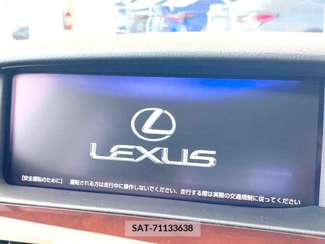 Lexus LS 2016-12 391872-3