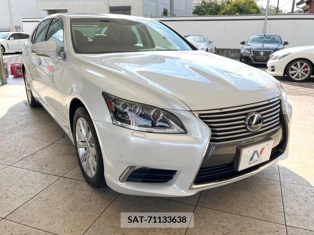 Lexus LS 2016-12 391872-17