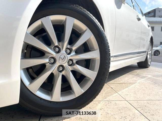 Lexus LS 2016-12 391872-14
