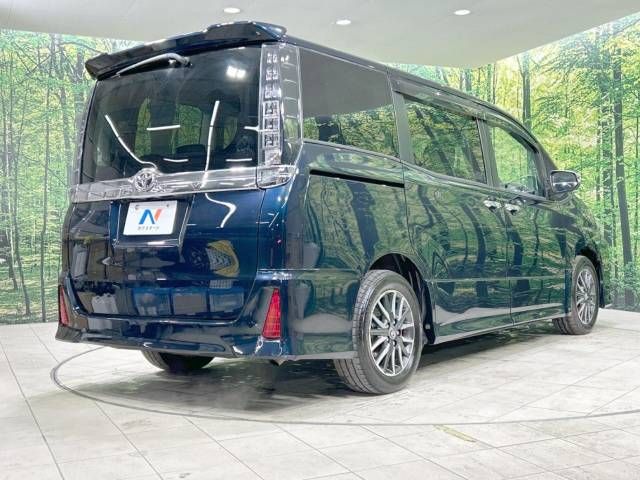 Toyota VOXY 2015-02 193408-17
