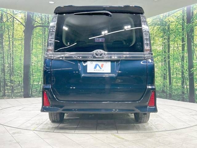 Toyota VOXY 2015-02 193408-15