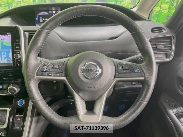 Nissan SERENA 2018-04 343797-14