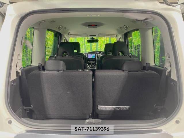 Nissan SERENA 2018-04 343797-11