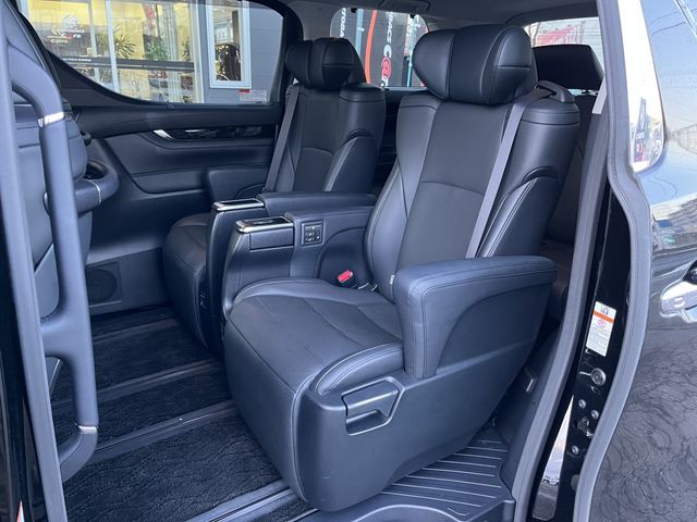 Toyota ALPHARD HYBRID 2018-11 67-24