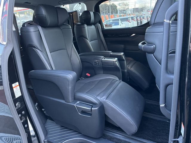 Toyota ALPHARD HYBRID 2018-11 67-5