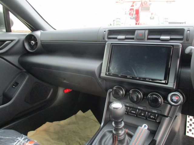 Toyota 86 2023-02 2235-14