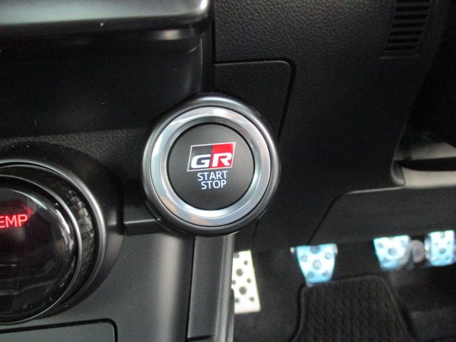 Toyota 86 2023-02 2235-10