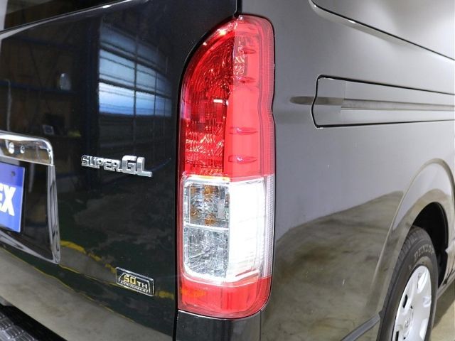 Toyota HIACE VAN 2018-11 28050-18