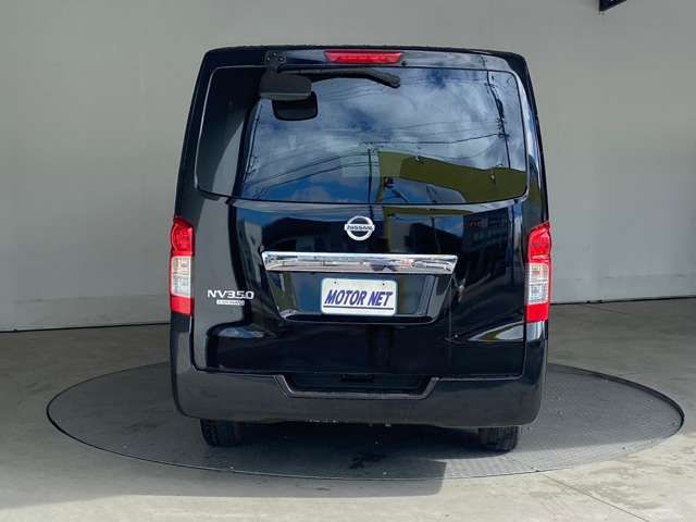Nissan NV350 Caravan 2014-03 15458-11