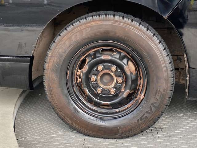 Nissan NV350 Caravan 2014-03 15458-15