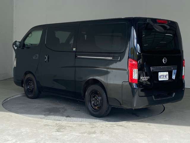 Nissan NV350 Caravan 2014-03 15458-12