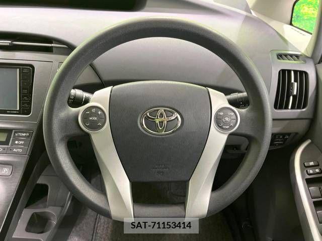 Toyota PRIUS 2010-07 366352-11
