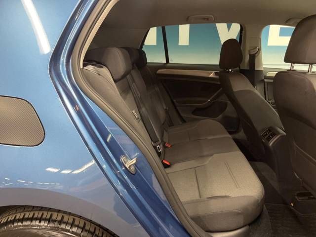 VolksWagen GOLF 2015-06 14564-9