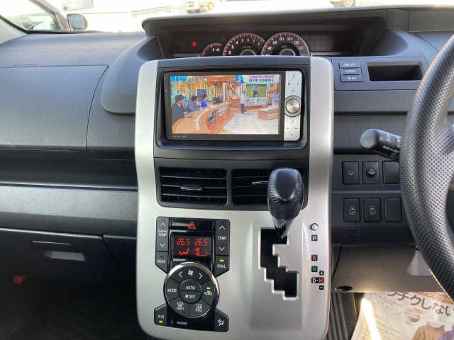 Toyota NOAH 2013-03 189639-8