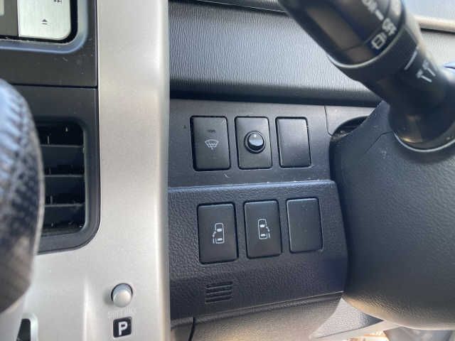Toyota NOAH 2013-03 189639-7