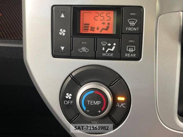 Daihatsu WAKE 2014-11 234558-7