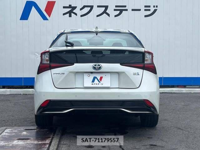 Toyota PRIUS 2019-03 322414-15