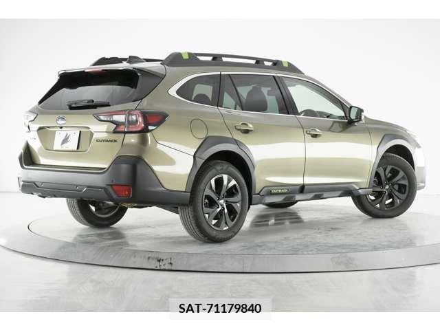 Subaru OUTBACK 2022-03 337251-1
