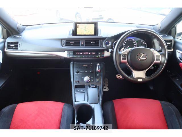 Lexus CT 2012-05 213706-5