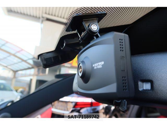 Lexus CT 2012-05 213706-13