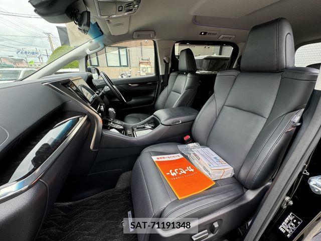 Toyota VELLFIRE 2018-11 299668-18
