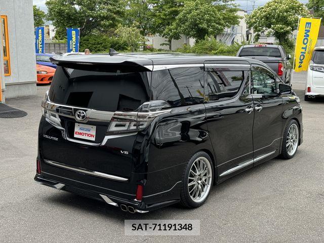 Toyota VELLFIRE 2018-11 299668-9