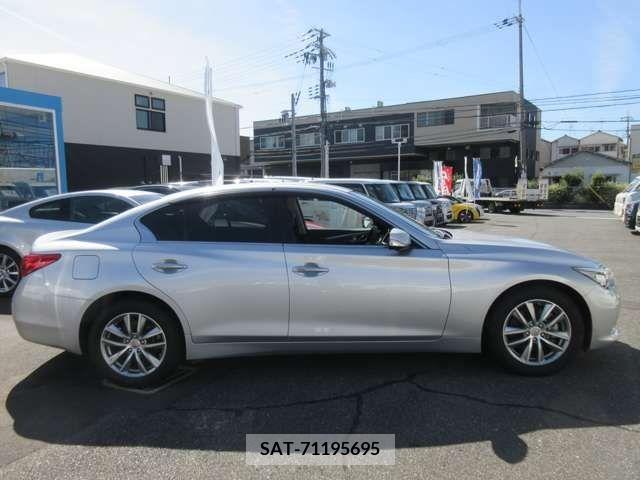 Nissan SKYLINE 2017-01 201067-5