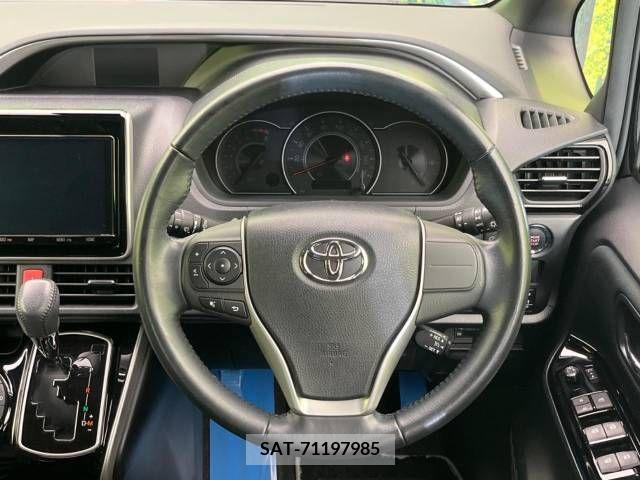 Toyota VOXY 2019-03 338425-12