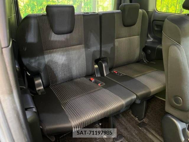 Toyota VOXY 2019-03 338425-10