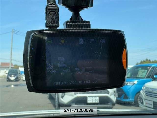Toyota PRIUS 2010-02 227955-6