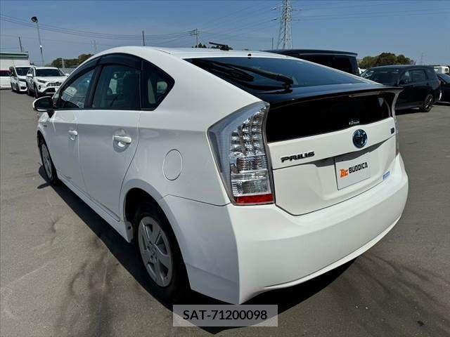 Toyota PRIUS 2010-02 227955-12