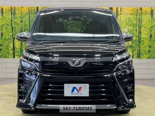 Toyota VOXY 2019-03 332531-15