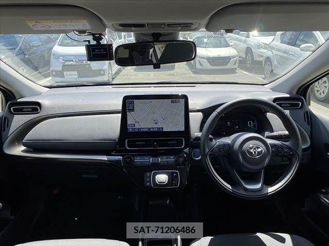 Toyota AQUA 2022-01 292144-1