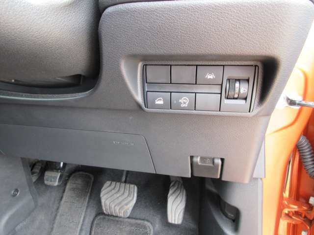Mitsubishi EK X 2021-08 2794-7