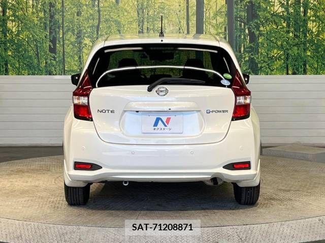 Nissan NOTE 2017-05 279976-15