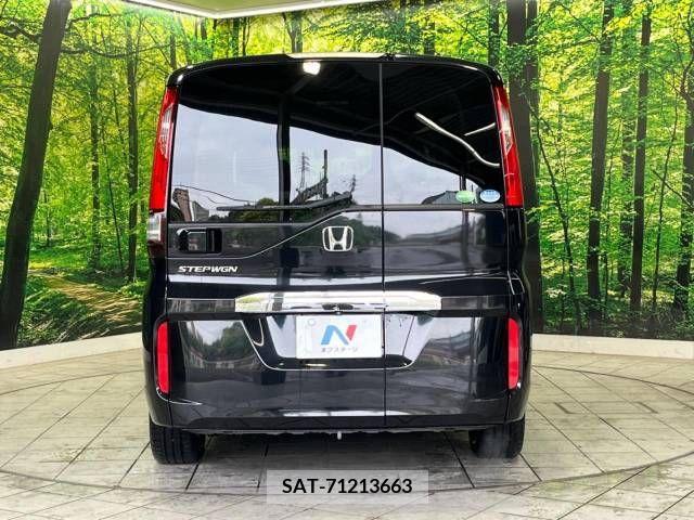 Honda STEP WGN 2015-12 375719-16