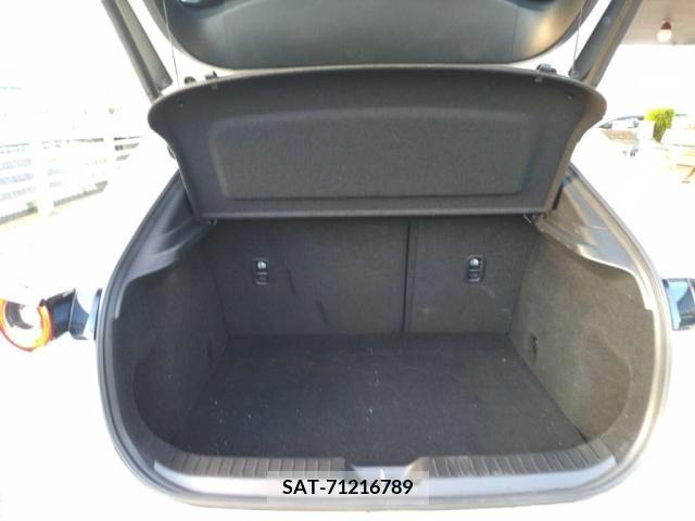 Mazda CX-30 2021-01 358526-26