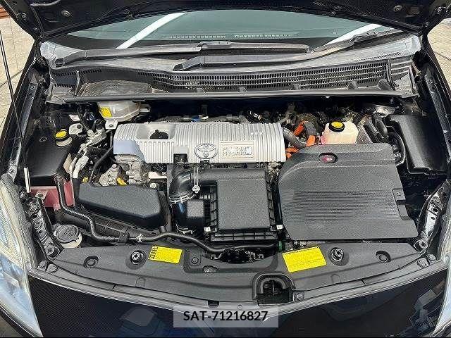 Toyota PRIUS PHV 2012-02 215970-18