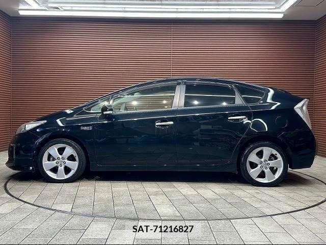 Toyota PRIUS PHV 2012-02 215970-15