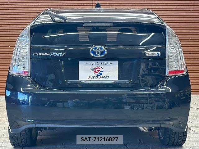 Toyota PRIUS PHV 2012-02 215970-12