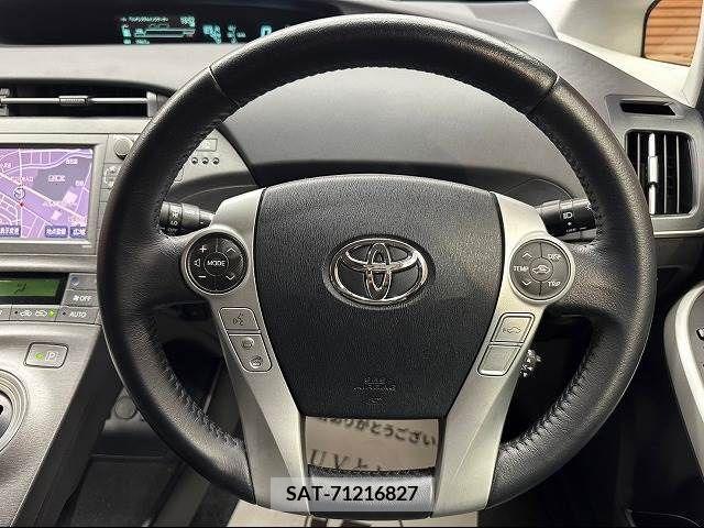 Toyota PRIUS PHV 2012-02 215970-6