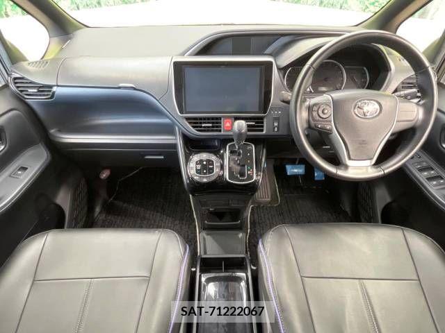 Toyota VOXY 2016-11 336248-1