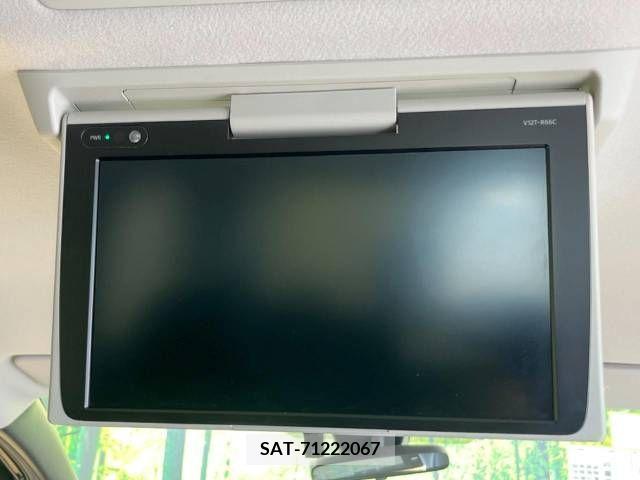 Toyota VOXY 2016-11 336248-2