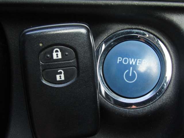 Toyota AQUA 2017-08 16236-8
