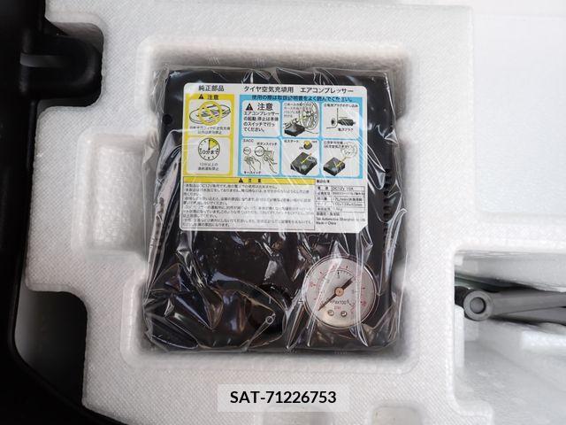 Suzuki ALTO 2017-04 327530-19