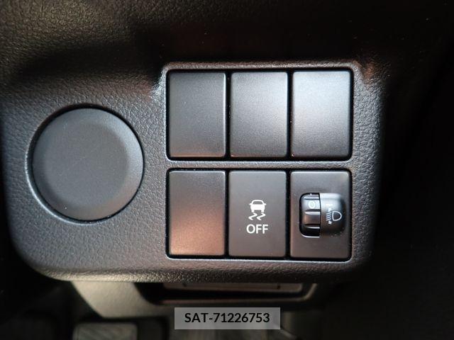 Suzuki ALTO 2017-04 327530-10