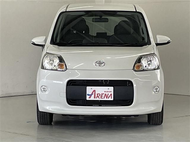 Toyota PORTE 2014-01 11742-1